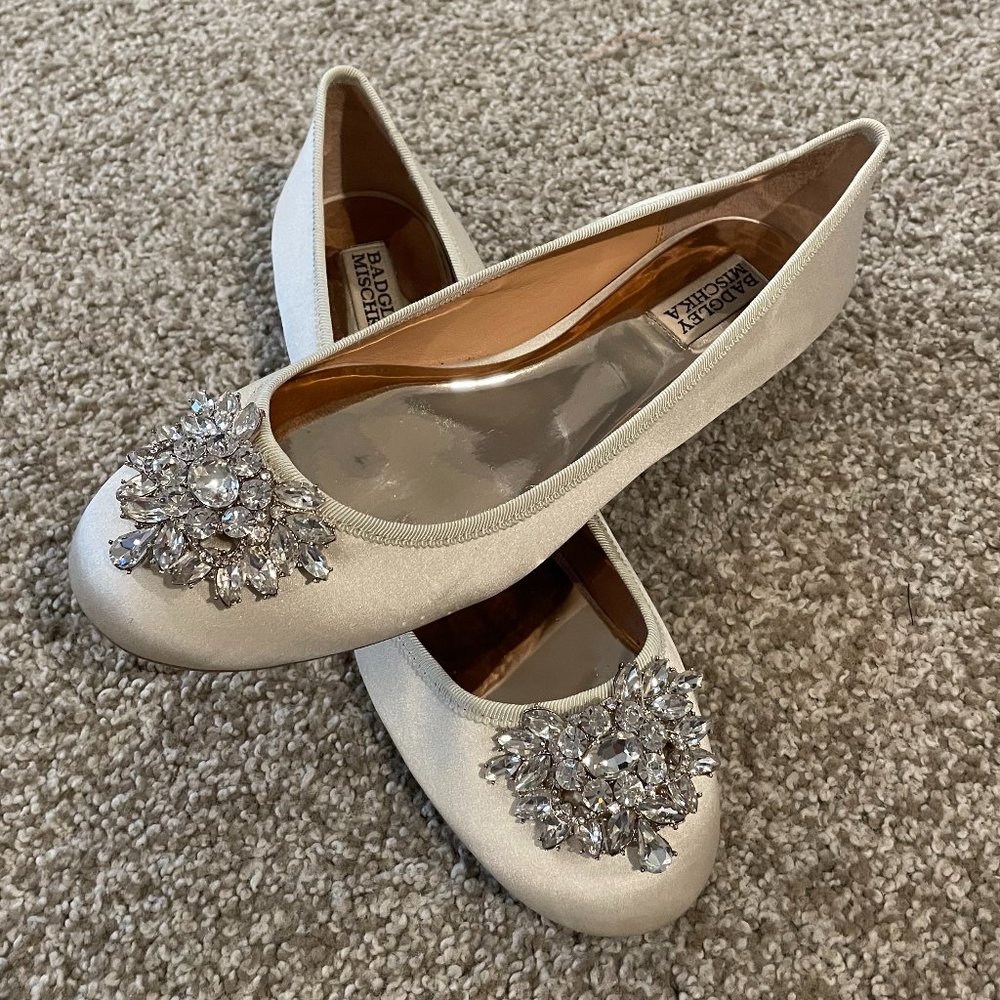 Badgley Mischka Women's Bianca Ballet Flat Size 8